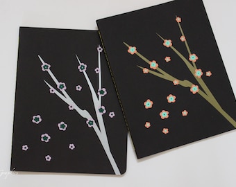 Blühender Baum Zweig gefüttert Notizbücher, wählen Sie Ihre Farbe