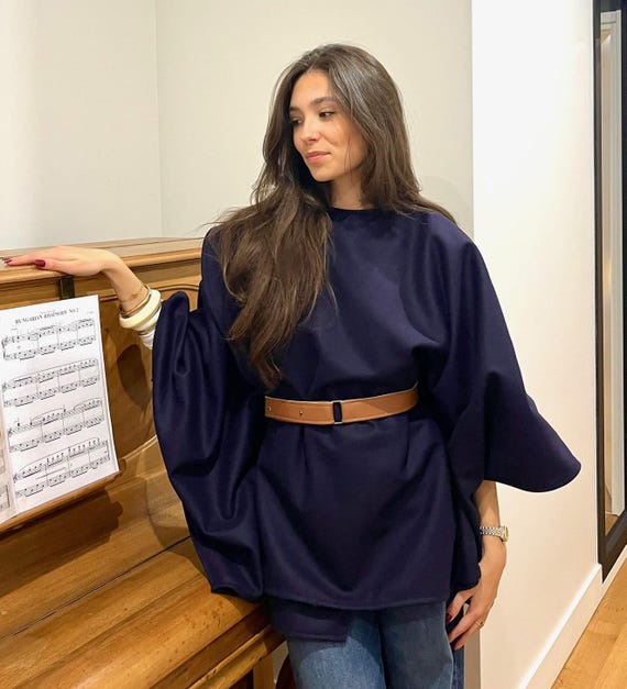 NAVY WOOL PONCHO
