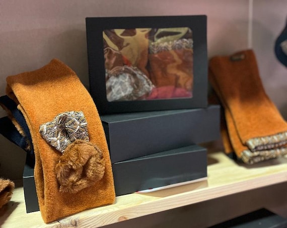 Headband and Mittens Box