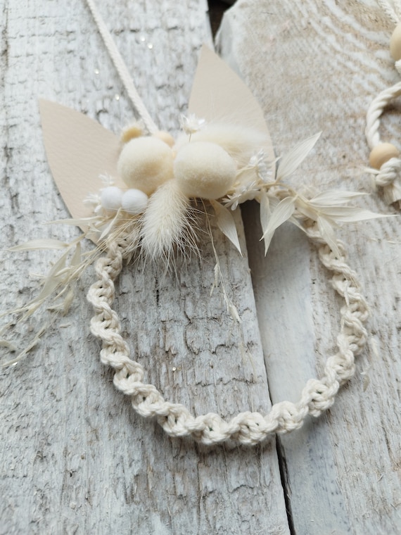 macrame Easter pendants
