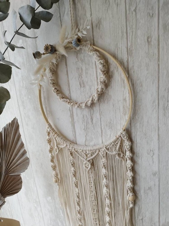 Dream catcher with macrame and dried flowers