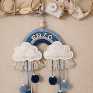 Makramee Regenbogen Mobile mit Wolken & Namenspersonalisierung – Liebevolle Boho-Deko fürs Kinderzimmer