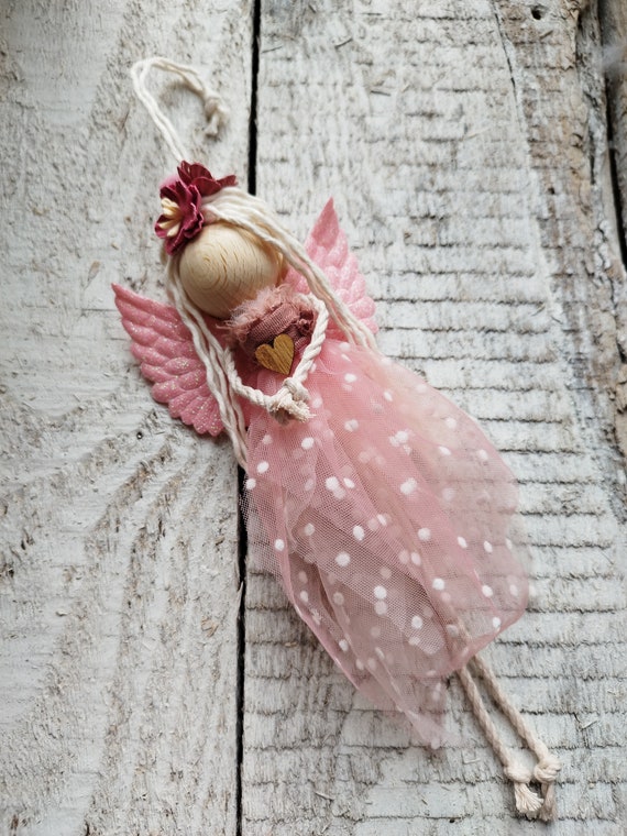 Macrame pendant, macrame doll, guardian angel, flower child