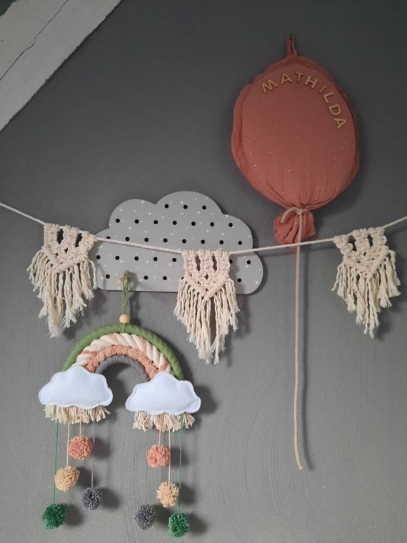 Macrame garland, pennant chain