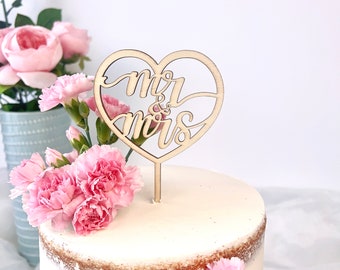 Mr + Mrs Wedding Wood Cake Topper With Heart - Mr and Mrs Cake Topper - Wedding Cake Topper - Mr & Mrs Cake Insert