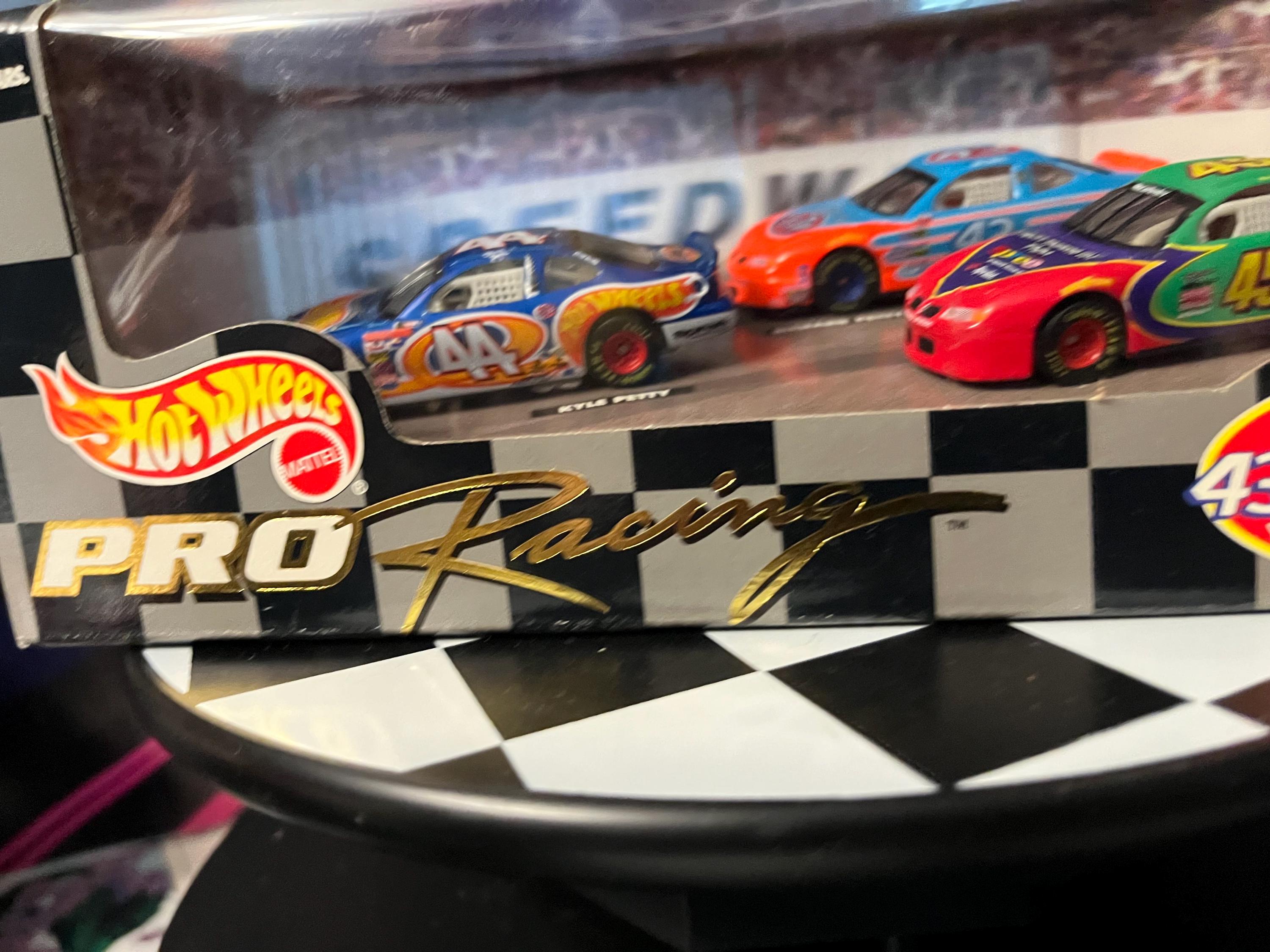 Nascar 1/64 Diorama - Etsy