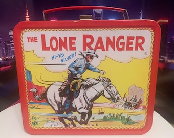 1995 Lone Ranger metal vintage lunchbox, bright and colorful. In very decent shape, see photos. Very light wear, ask questions before buying