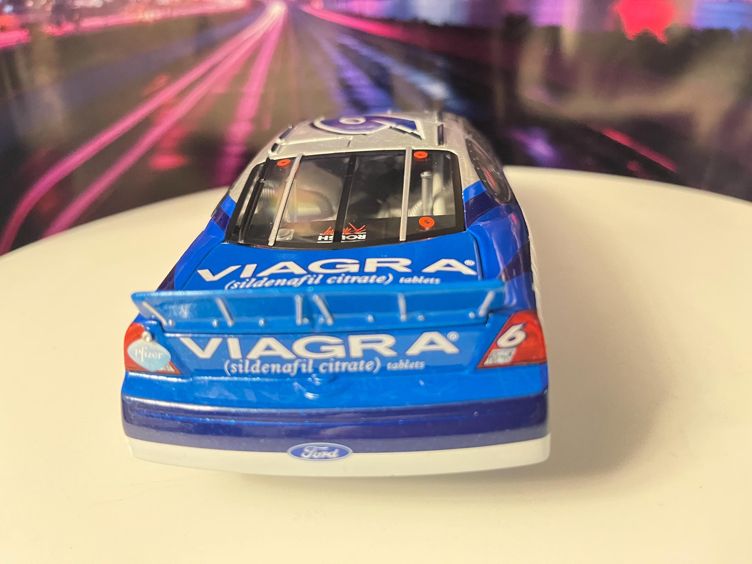 1:24 Scale Rare NASCAR 2001 Viagra Mark Martin Ford Taurus in the