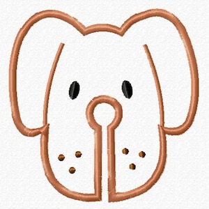 Puede incluir: Diseño bordado de una cara de perro sobre fondo blanco. El contorno del perro es marrón, con ojos ovalados negros y pequeños puntos marrones para la nariz. El diseño es simple y de estilo caricaturesco.
