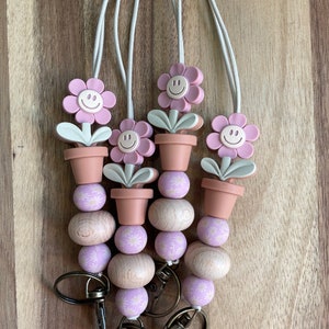Flower Pot Smiley Face Beaded Lanyard: Stretchy Silicone Key Chain
