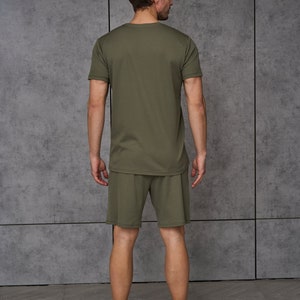 Men's Basic T-Shirt Sewing Pattern