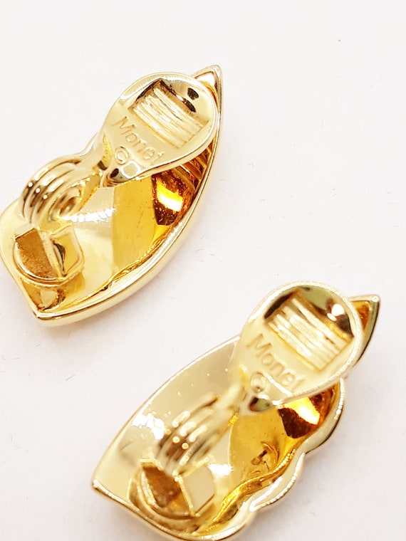 Vintage Signed Monet Wing-Shaped Clip-On Earrings… - image 5