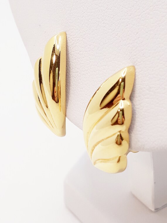 Vintage Signed Monet Wing-Shaped Clip-On Earrings… - image 3