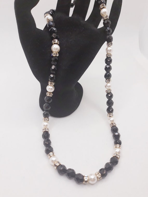 Vintage Hobe Faceted Black Glass and Faux Pearl N… - image 2