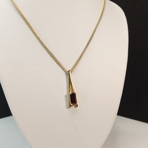 Vintage Avon 1975 Plaza IV, Faux Amethyst Modernist Pendant Necklace, Gold-Tone, 22&quot; Long Original Chain, Excellent Condition