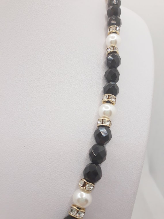 Vintage Hobe Faceted Black Glass and Faux Pearl N… - image 4