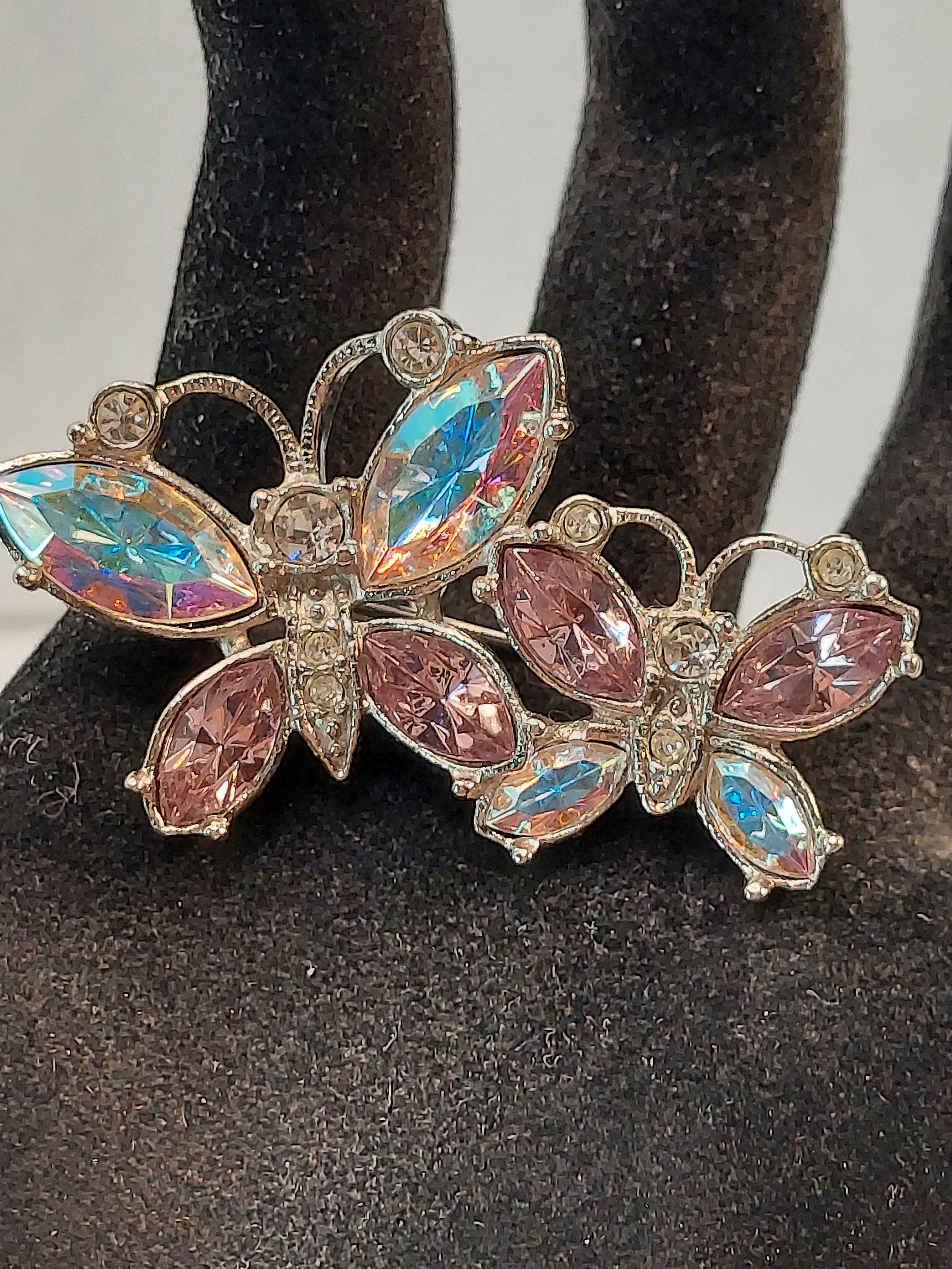 Vintage　AVON　butterfly rhinestone　brooch Vintage AVON Rhinestone and Enamel Butterfly Brooch, 1980s