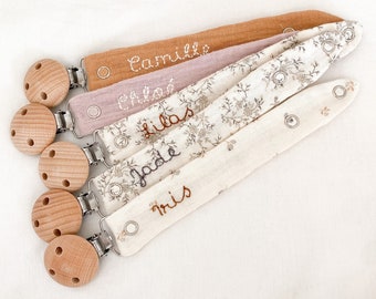 Personalized pacifier clip, girl pacifier clip, boy pacifier clip, first name pacifier clip, fabric pacifier clip, mam, embroidered, wood