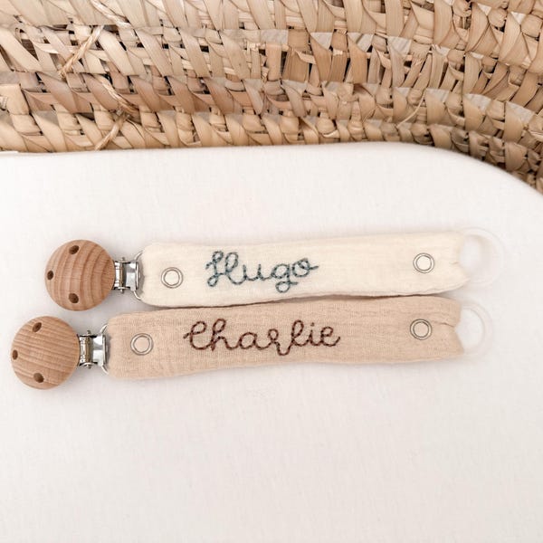 Personalized pacifier clip in cotton gauze, fabric pacifier clip, embroidered pacifier clip, girl, boy, mam, birth gift, baby gift