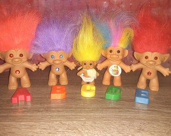 Treasure Trolls Teenies School