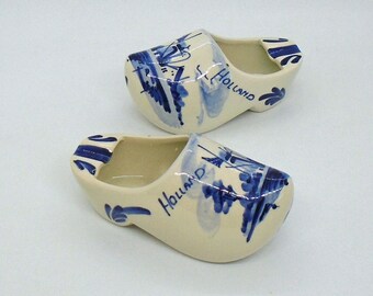 Vintage Delft Blue Dutch Clogs/Shoes shaped Ash Tray/Trinket Holders, Windmill Scene, Made In Holland