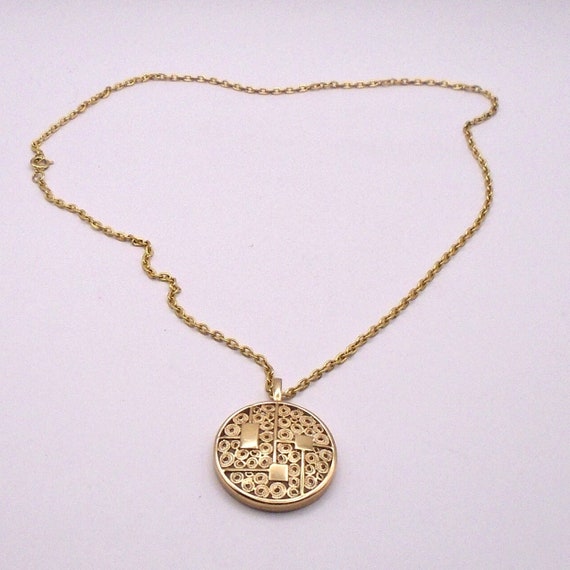 Vintage Sarah Cov Goldtone Pendant /Medallion Nec… - image 1