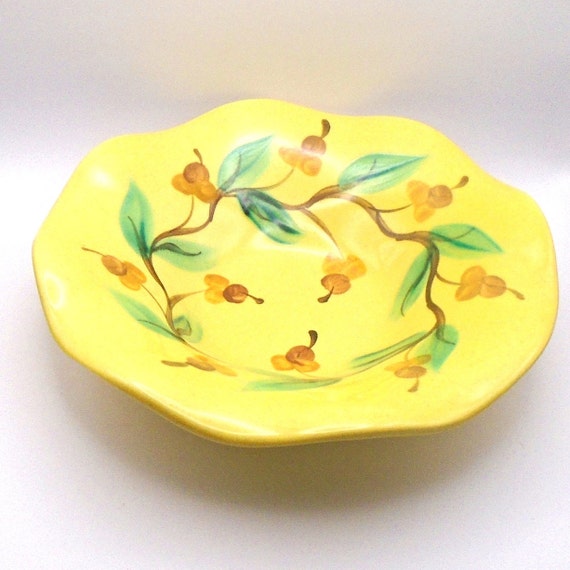 Vintage Gail Pittman Pottery Hand Painted Yellow Fluted Bowl Sienna Pattern Collection