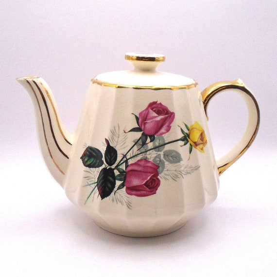 Vintage Sadler Rose Pattern Ribbed Tea Pot, Trimmed in Gold, Made in England