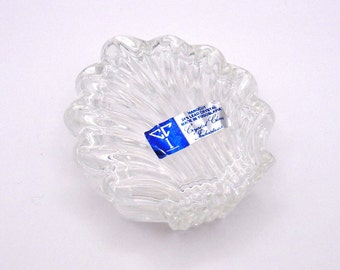 Vintage Shell Shaped Hand-Cut 24% Lead Crystal Trinket Box Made in Yugoslovia