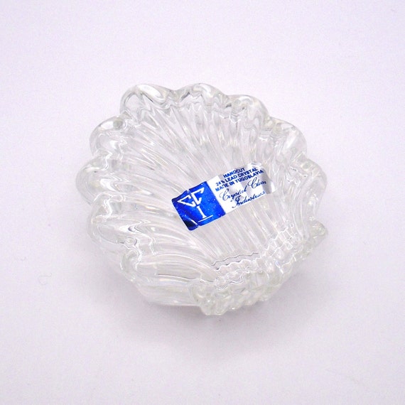 Vintage Shell Shaped Hand-Cut 24% Lead Crystal Trinket Box Made in Yugoslovia