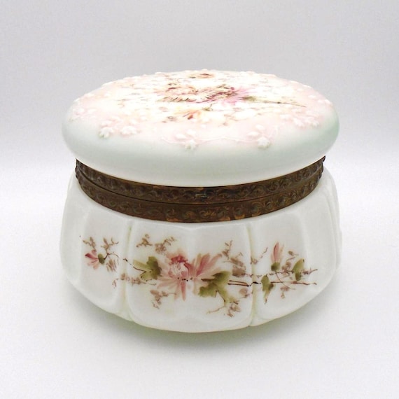 Antique Wavecrest Opalware Dresser Box: Hand Painted Victorian Art Nouveau