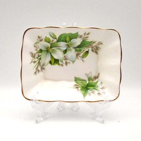 Vintage Royal Albert Trillium Trinket Dish: 1970s Floral Bone China