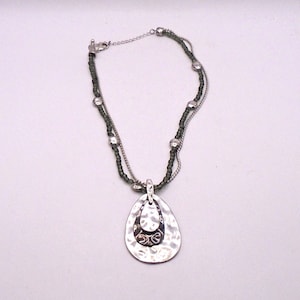 Laura Ashley Necklace - Etsy