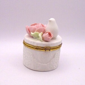 Vintage Victorian Trading Co. Bisque Porcelain Rose Manor Hinged