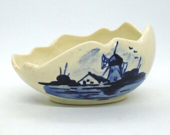 Vintage Delft "Blu" Egg-shaped trinket holder/candy dish, with Windmill Scene, Made In Holland