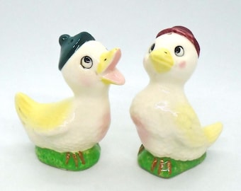 Vintage 1940-50's Ceramic Duck Salt and Pepper Shaker Set, Holiday Table Decor