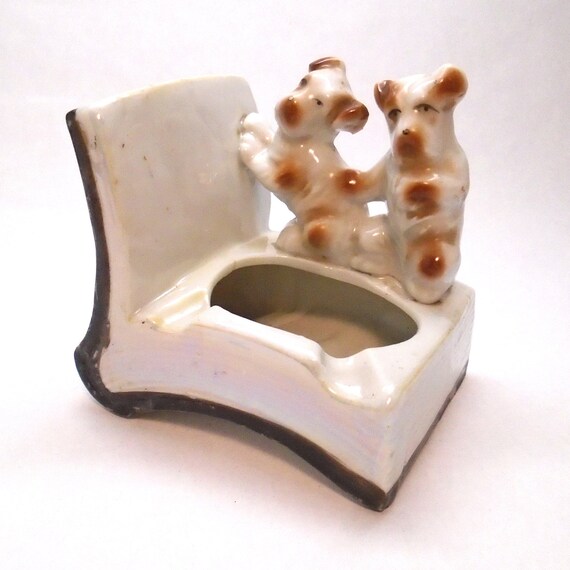 Vintage Scottish Terrier Ashtray: 1950s Lustreware Porcelain, Japan