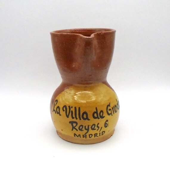 La Villa de Gredos Madrid Spain Souvenir Art Pottery Pitcher
