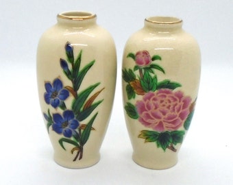 Set of 2 Vintage Hand Painted Flowers Bud Vases by Homco, Japan