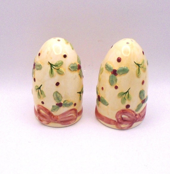 Vintage Cream Colored Christmas Salt and Pepper Set, Holly Berries and Pink Ribbons