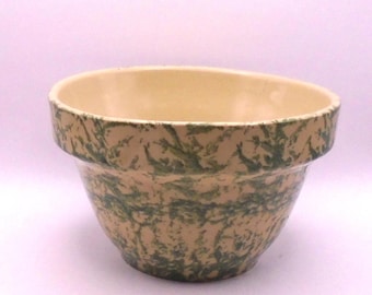 Vintage Robinson Ransbottom, Roseville Ohio Pottery, (RRP) Green Spongeware Wheat Mixing Bowl, Made in USA