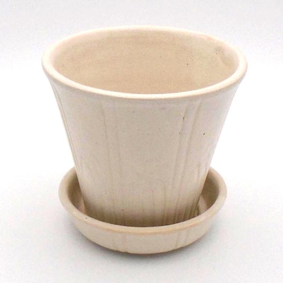 Vintage Pottery Planter in Matte White "Floral/Geometric" Design Ceramic, Art Deco/MCM Decor