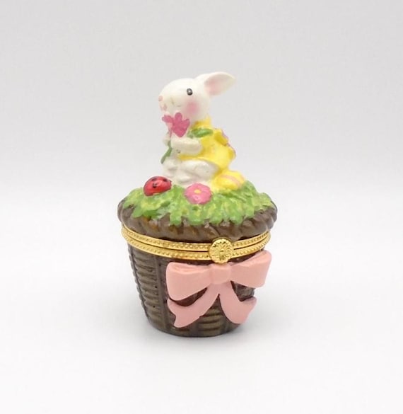 Vintage Easter Bunny Trinket Box: Ceramic Basket with Pink Bow