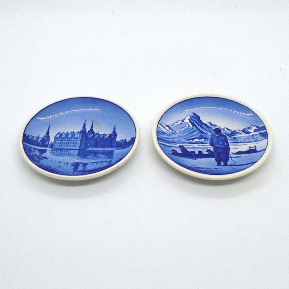 Vintage Royal Copenhagen Faience Small Souvenir Plates Beehive Mark Denmark 1950s
