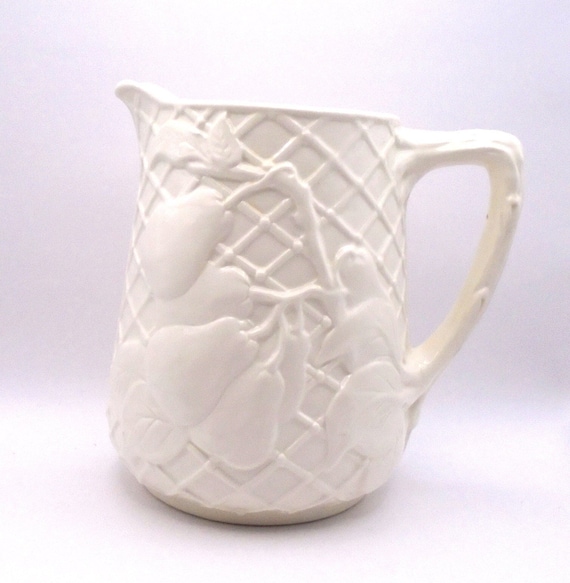 Vintage I. Godinger & Co. Ivory Sculptured Pears Pitcher 6.5"