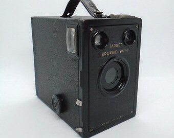 Vintage Early 1940's Target Brownie Six-16 Box Camera manufactured by the Eastman Kodak Company, USA