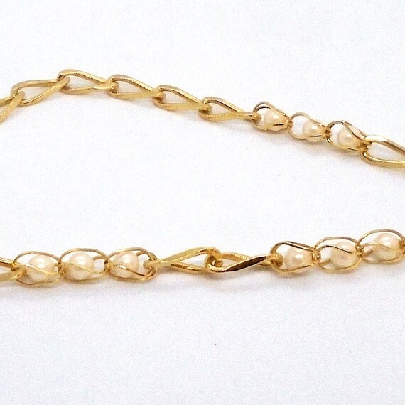Vintage Goldtone Chunky Chain and Caged Pearl Nec… - image 3