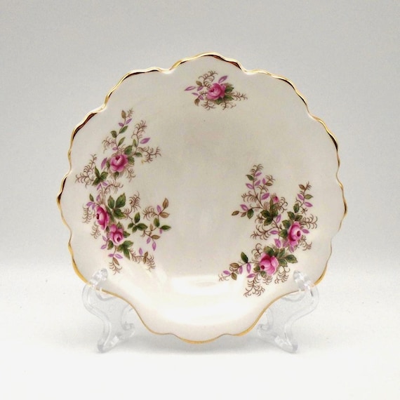 Vintage Royal Albert Lavender Rose Trinket Dish: Fine Bone China Shell