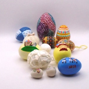 Vintage Decorative Easter Egg Bundle - Wood, Ceramic & Fabric Eggs in Various  Sizes