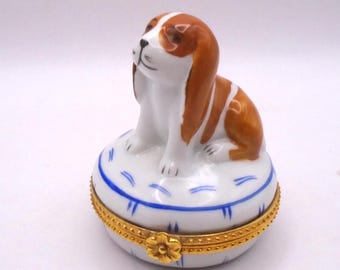 Vintage Brown and White Spaniel Puppy Ceramic Hinged Trinket Holder, Circa 1960's